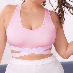 SHEIN Front Criss Crossed Sports Bra